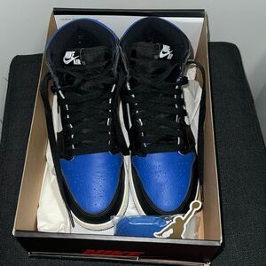 Nike Air Jordan 1 Retro High OG Royal Blue Size 6Y Sneakers Shoes